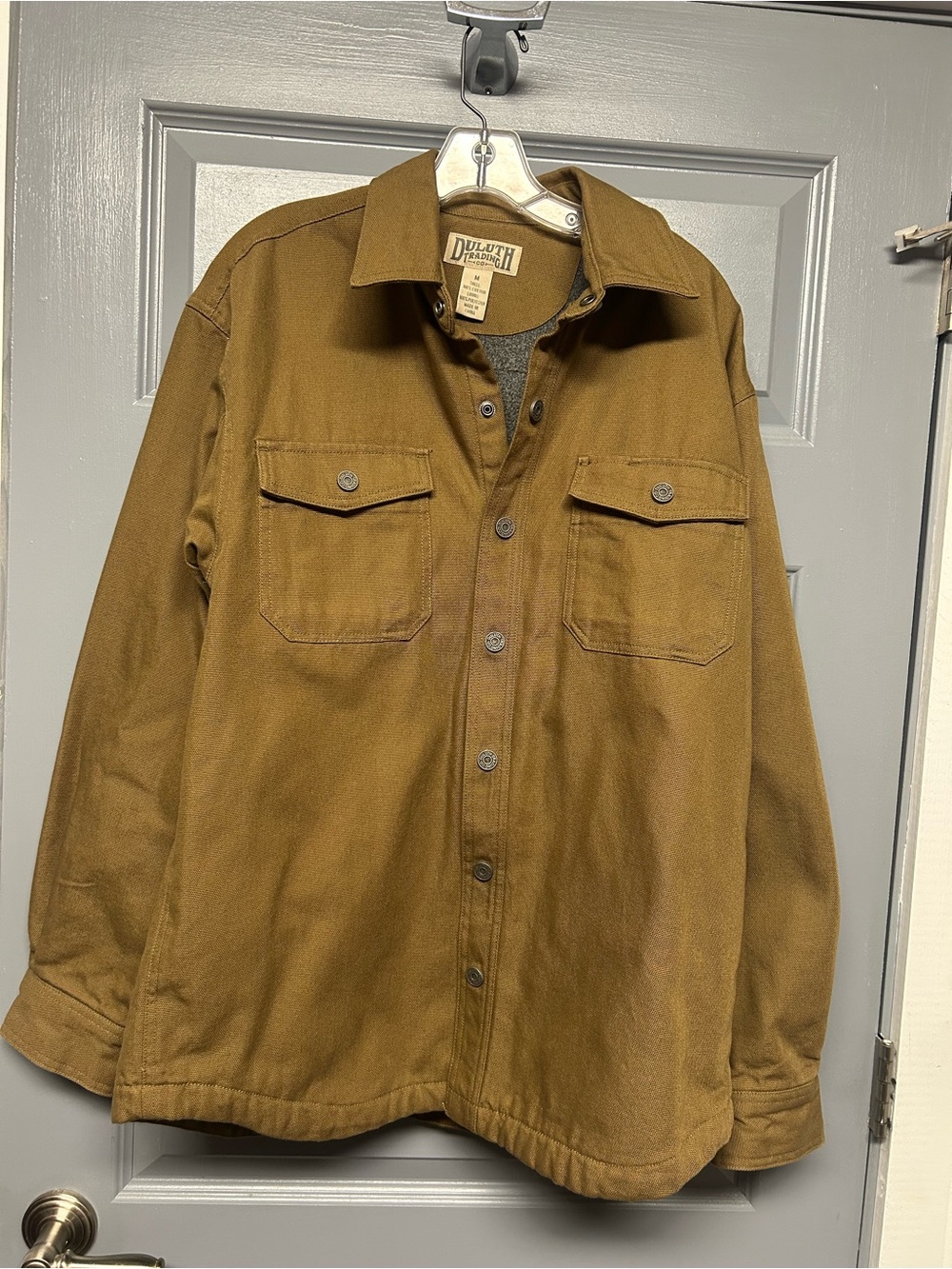 Duluth Trading Co. heavy cotton canvas work field shirt jacket. EUC Size Medium